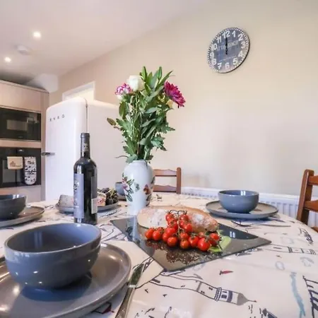 Prestella Semi By The Sea Tatil Evi